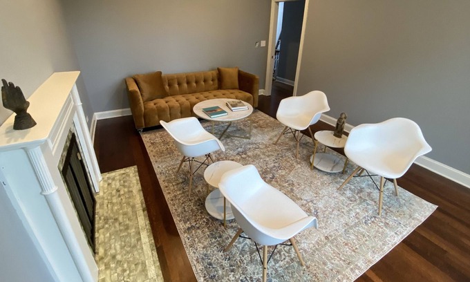 Sheffield and DePaul Apartamento | Santuario con estilo en el corazón de Lincoln Park