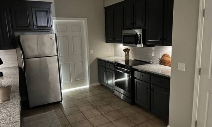 Enterprise Casa | Stylish & Spacious Townhouse Near Fort Rucker – Cozy, Clean & Convenient Stay