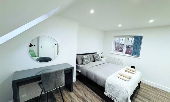 Quinton Apartamento | Stylish Stay in Birmingham