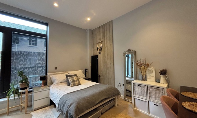 Hackney Apartamento | Stylish Studio in Hackney with Private Terrace