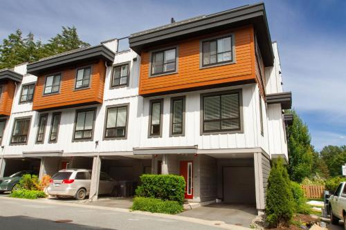 Squamish Casa | Stylish Three Bedroom Townhome