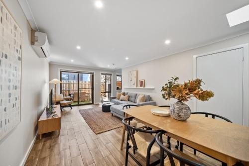 Coombs Casa | Stylish Townhouse with Private Courtyard