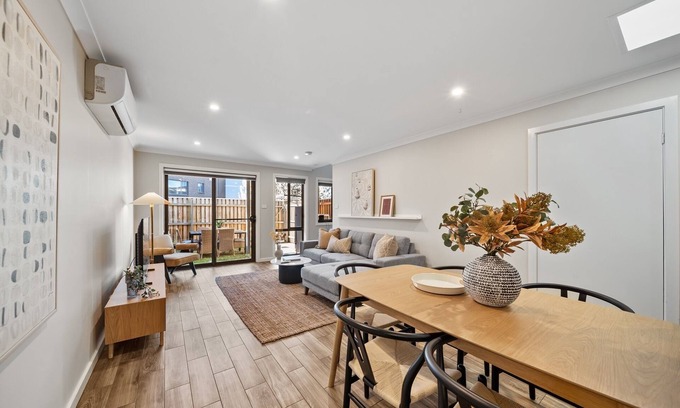 Coombs Casa | Stylish Townhouse with Private Courtyard