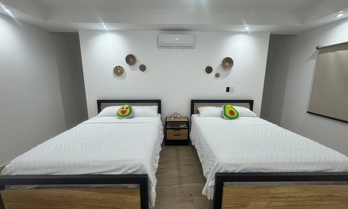 El Porvenir Villa | Stylish Villa: 4 queen+2 double beds, 20 mins from airport and 8 mins from beach
