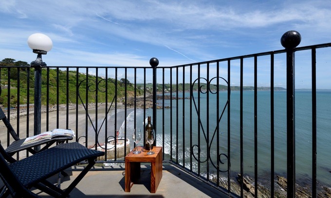 West Looe Casa | Elegante apartamento frente al mar para ocho