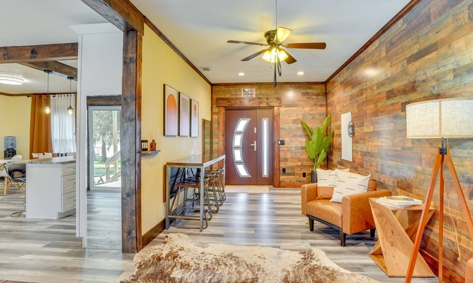 Lake Wales Casa | Stylish Waterfront Lake Wales Home Rental w/ Dock!