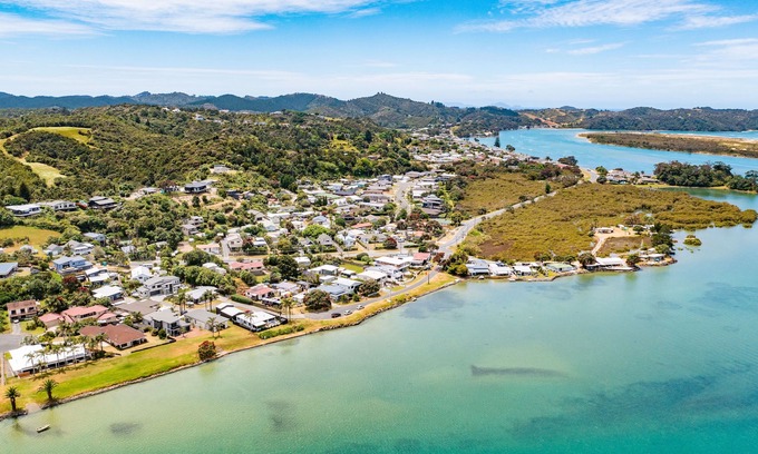 Ngunguru Apartamento | Stylish Waterfront Studio Sanctuary!