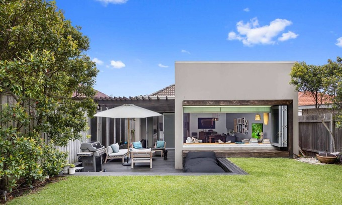 Maroubra Casa | Stylishly renovated 3BR characterful home with pool