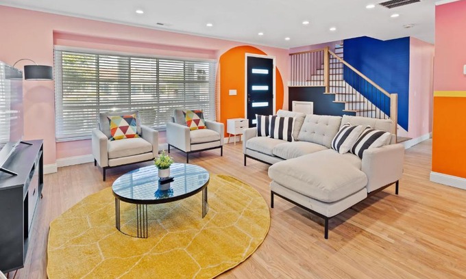 Atlantic City Casa | Stylishly Renovated 5-Bedroom Home in AC - Perfect for Groups and Families