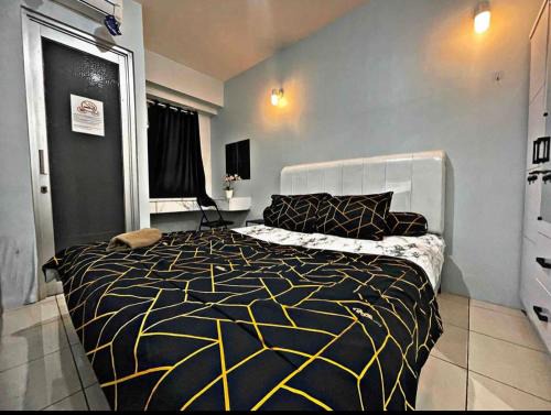 Pluit Apartamento | Stylist & Minimalist Studio Pool View at Apt Green Bay Tower G