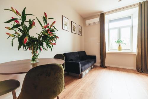 Radom Apartamento | Stylowy loft w kamienicy przy Dworcu PKP