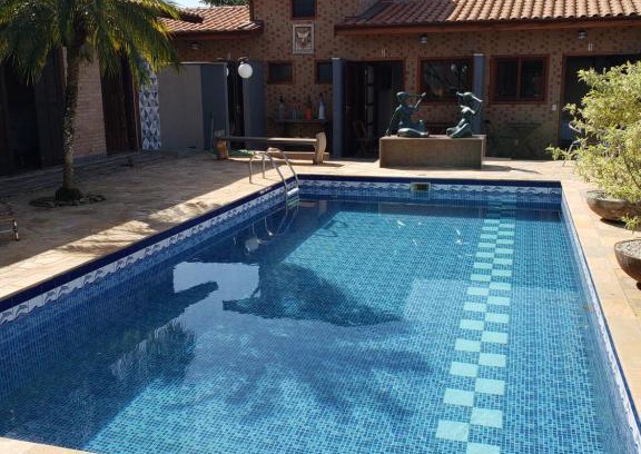 Barra da Lagoa Casa | Suítes Verano Ubatuba - Bairro Itaguá - com piscina