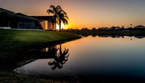 Sunset Lakes Casa | Suaimhneas