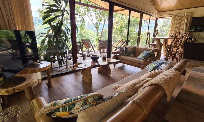 Dominical Cabina | Suave Vida Getaway - Guesthouse