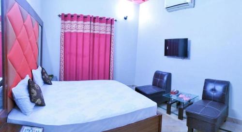 Gulshan-e-Iqbal Hotel | Subhan Inn