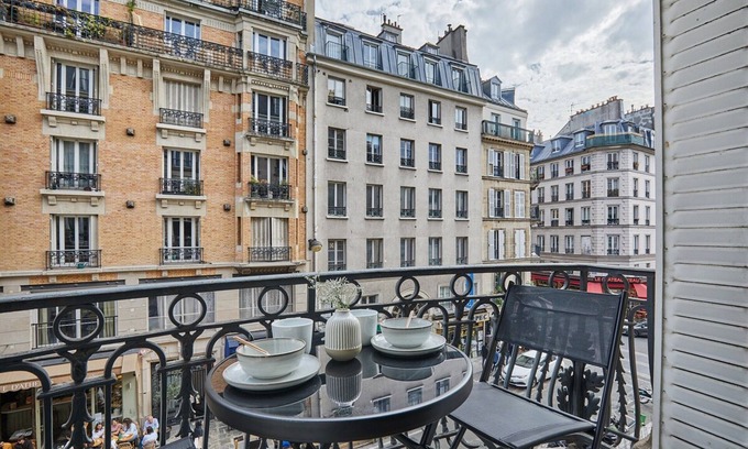 Quartier de la Porte-Saint-Denis Apartamento | Sublime Apartment in the Heart of Paris