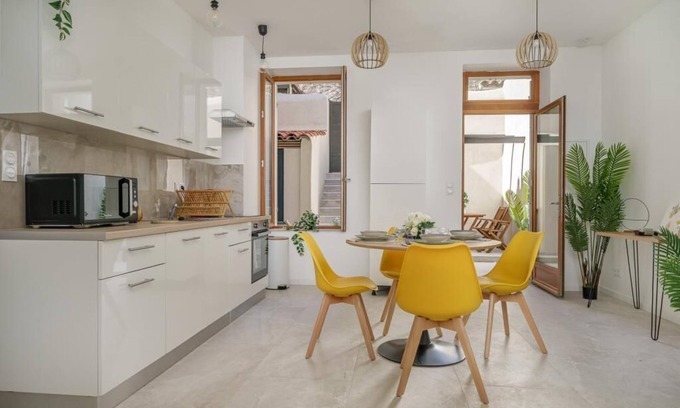 Perier Apartamento | Sublime Appartement Avec Terrasse & Climatisation