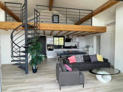 Cros-de-Cagnes Apartamento | Sublime haut de villa aperçu mer/hippodrome/