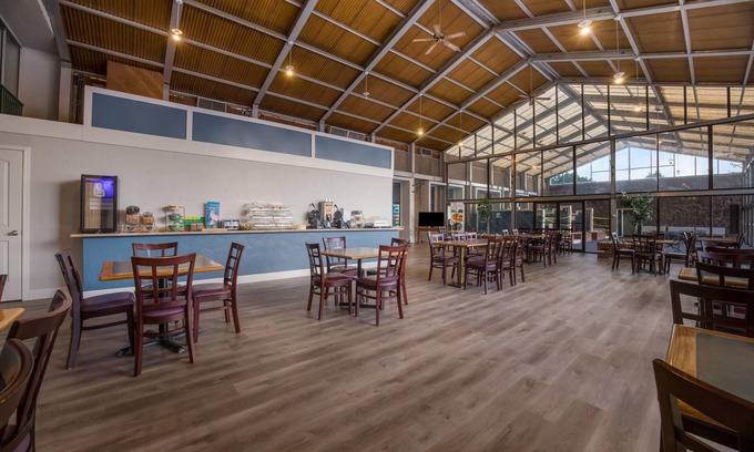 Canon City Hotel | Suburban Studios Canon City