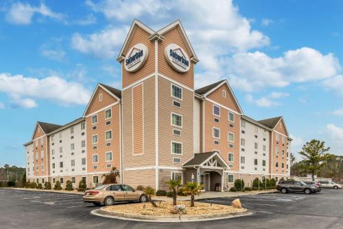 Jacksonville Hotel | Suburban Studios Near Camp Lejeune