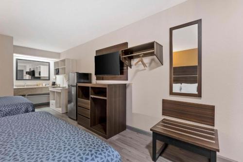 Orangeburg Hotel | Suburban Studios Orangeburg