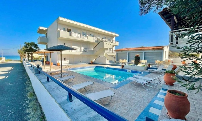 Polichrono Apartamento | Sueno Beach Hotel