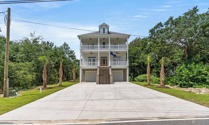 Atlantic Beach Casa | Sugar Hill Luxurious Beach House in the Black Pearl