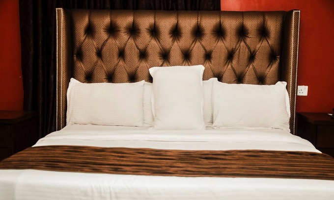Ikotun Hotel | Sugarland Hotel & Suites