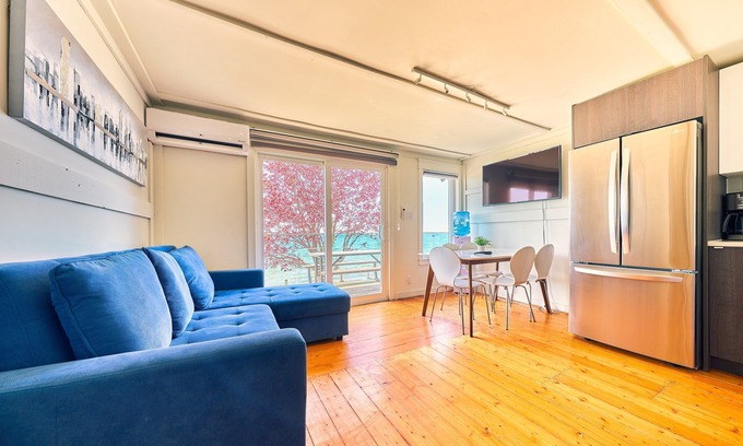 Wainfleet Cabaña | Suite 216: Beautiful 2-Bedroom Beachfront Suite