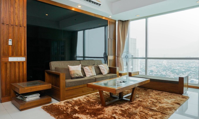 Bangka Apartamento | Suite 3BR Kemang Village Apartment