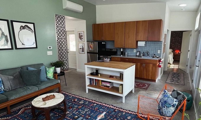 State College Apartamento | Suite at the Watertower - 10 min walk to PSU campus and Downtown State College!