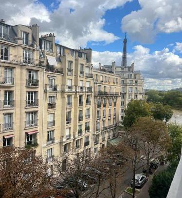 16th Arrondissement Apartamento | Suite avec balcon vue Tour Eiffel