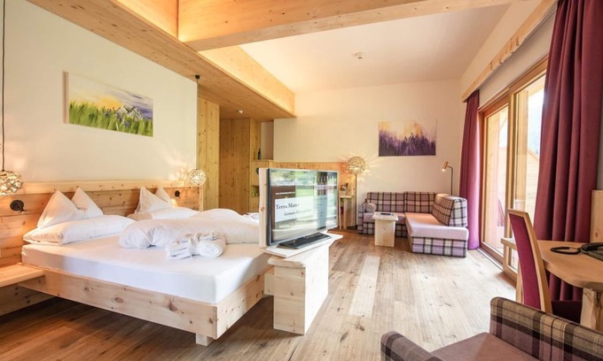 Haus Casa | "Suite Bergsonne" with bathtub, shower, WC (1-3 n.) - Nature and wellness hotel