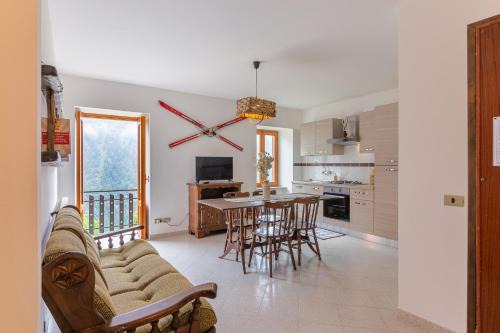 Casteldelfino Apartamento | Suite Bertines Panoramica - Borgata di montagna
