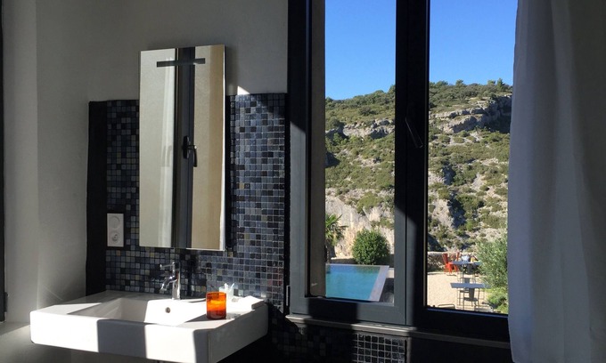 Methamis Casa | Diamantina-Triple-Suite-Bañera de hidromasaje-Vista al campo