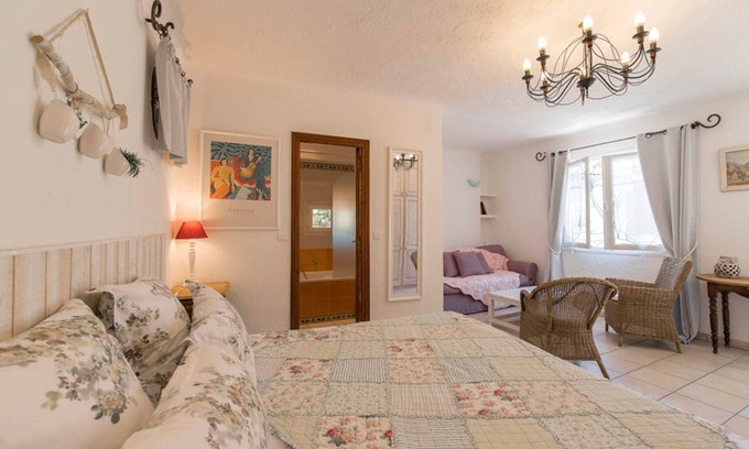 Vence Casa | Suite double bed + sofa bed with terrace (11)