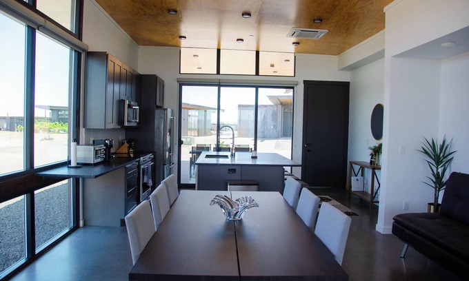 Quincy Casa | Suite Home @ Cave B - 2BR - Walk to the Gorge