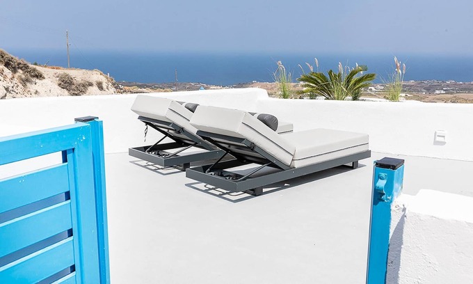 Fira Apartamento | Suite Indoor Jacuzzi and Outdoor Jacuzzi