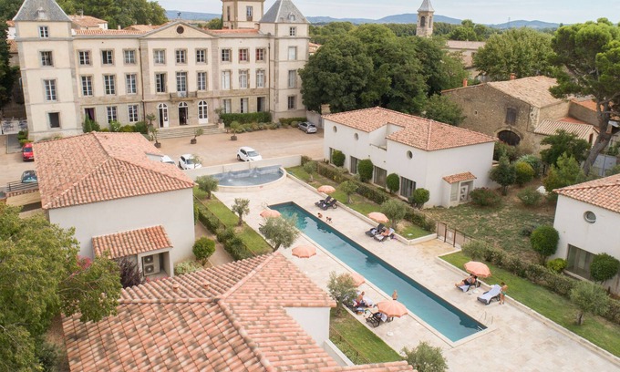 La Redorte Condominio | Suite Invitant | Espace Bien-Être et Piscine