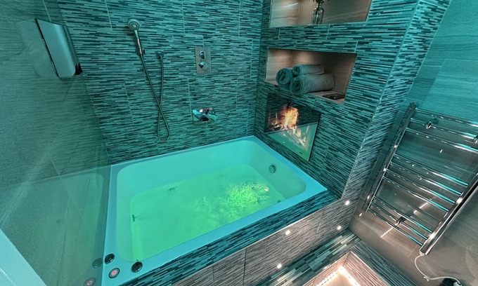 Bradford Apartamento | Suite-Bañera de hidromasaje-Flat 6