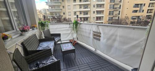 Faubourg de l'Arche Apartamento | Suite Prestige Paris-La Défense Balcon-Terrasse