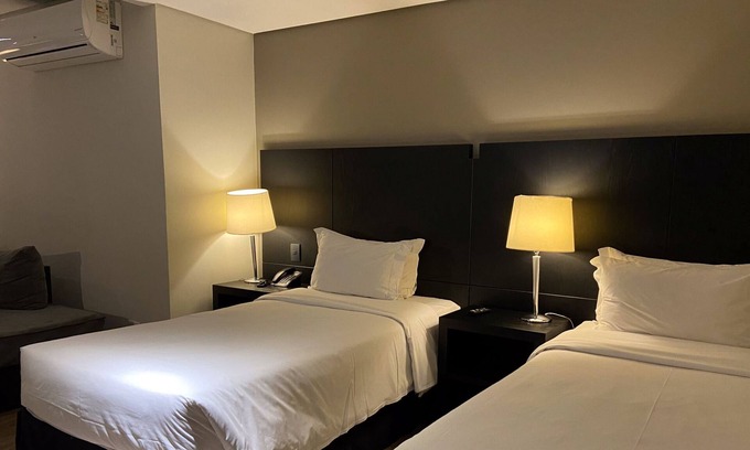 Reboucas Casa | Suite Twin by ¼ UmQuarto 11-PR.