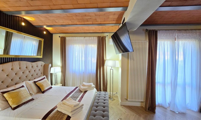 Manciano Apartamento | Suite with private outdoor space and garden view