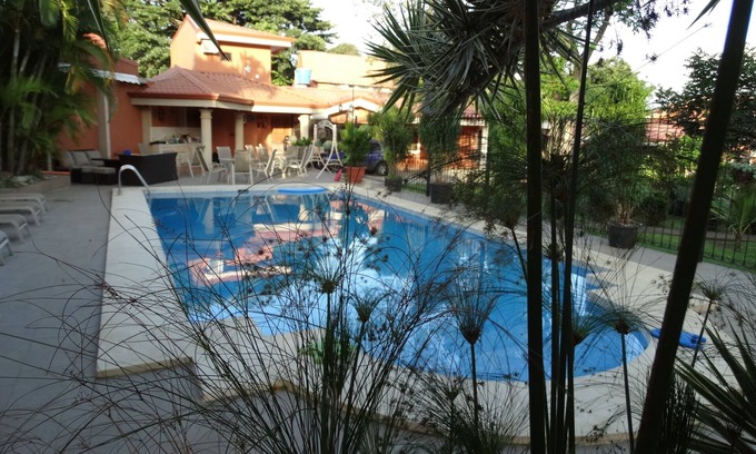 Alajuela Casa | SUITES Y APARTAMENTOS MERLYN AEROPUERTO #17, OASIS DE PAZ