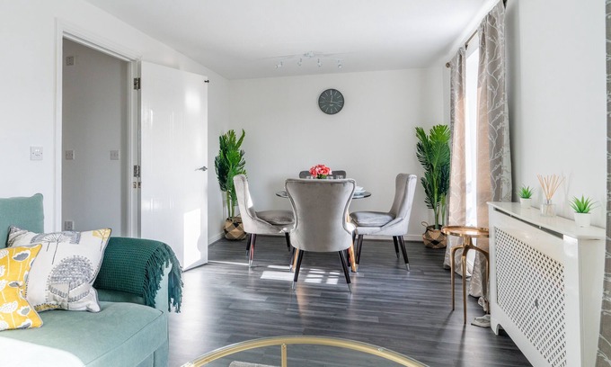 Abbey Wood Apartamento | Suites by Rehoboth - ★ Abbey Wood ★ Londres Zona 4