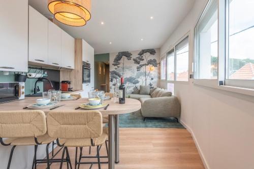 Gujan-Mestras Apartamento | Suites Kerlarros Clim et Parking face Gare et Port