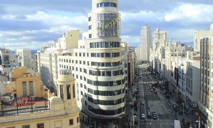 Barajas Apartamento | Suitur Modern Apartment IFEMA Airport Barajas in Madrid