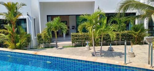Hua Thanon Casa | Suksan Pool View Apartment 2