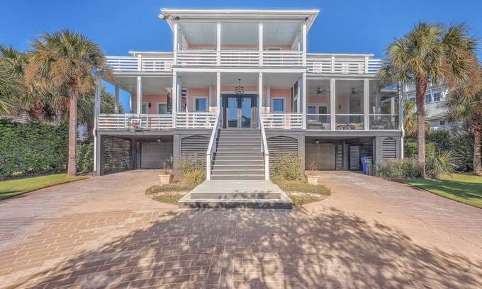 Sullivan's Island Casa | Sullivan's Island Retreat: Spacious 6BR Beach House with Ocean Views