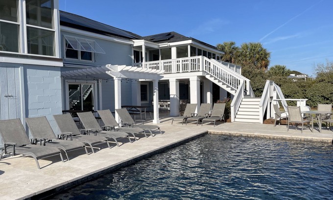 Sullivan's Island Casa | Sullivan's Island Oceanfront Home con piscina